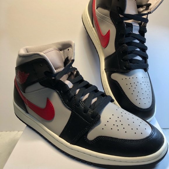 Nike Air Jordan 1 Mid Womens Black Grey Red  Sneakers - 11 US - Picture 9 of 14